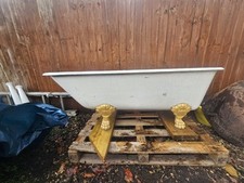 Cast Iron Bath Roll Top