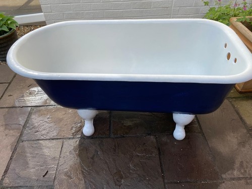 Vintage cast iron roll - , top
